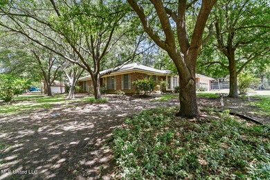 100 Poplar Dr final-27