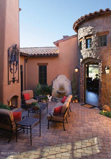 Courtyard(2)