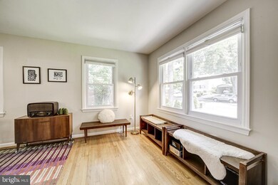 11436 Mapleview Dr, Silver Spring, MD 20902 - photo 6