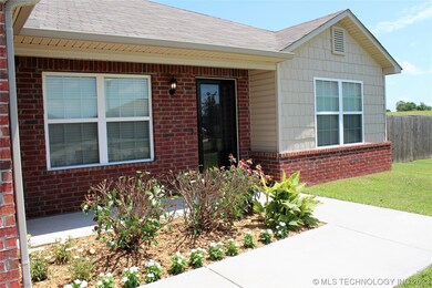 14704 S Hickory Cir, Glenpool, OK 74033 - photo 2