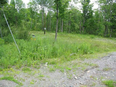 184 Lawrence St, Dover-Foxcroft, ME 04426 - photo 2