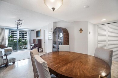 Isola Brickell Key unit 503, Miami, FL 33131 - photo 4