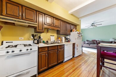 211 Schiller St, Elmhurst, IL 60126 - photo 3