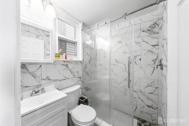 685 Raritan Ave, Perth Amboy, NJ 08861 - photo 6