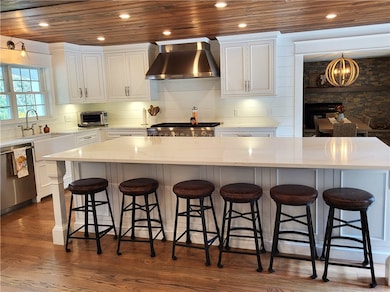 210 Cedar St, East Greenwich, RI 02818 - photo 6