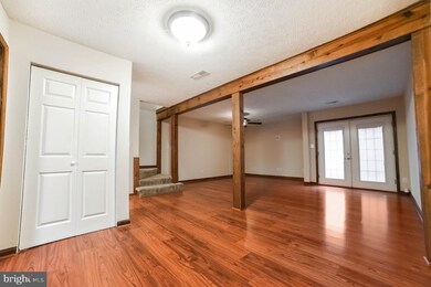 22406 Greenview Ct, Great Mills, MD 20634 - photo 5