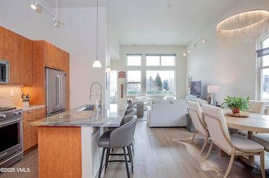 1180 Capitol - 202