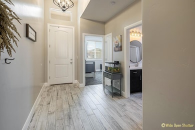 3482 150 N St Hurricane UT-large-003-008