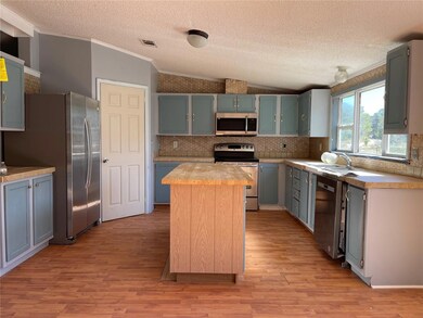 Kitchen/ Dining Room14 X 21