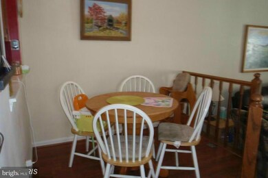 11934 Redtree Way, Reston, VA 20194 - photo 4