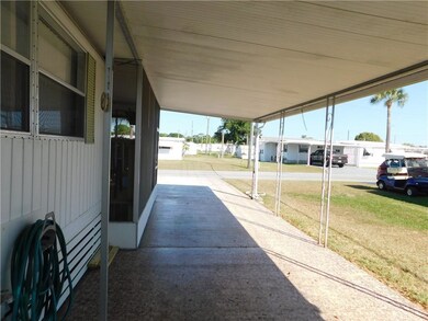 5307 Flint St, Zephyrhills, FL 33542 - photo 4