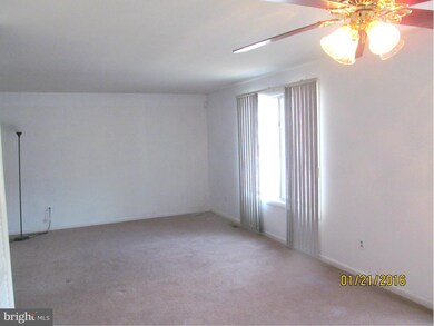 81 Eastford Ct unit 11, Parkville, MD 21234 - photo 4