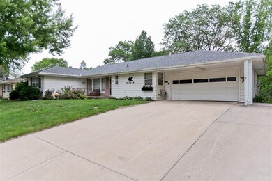 2849 14th Ave SE, Cedar Rapids, IA 52403 - photo 2