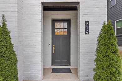 214 McCowat St, Jackson, TN 38301 - photo 3