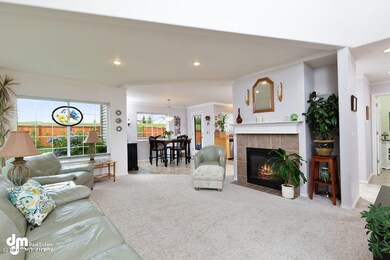 Living Room 20190618-DW-47772-SMALL