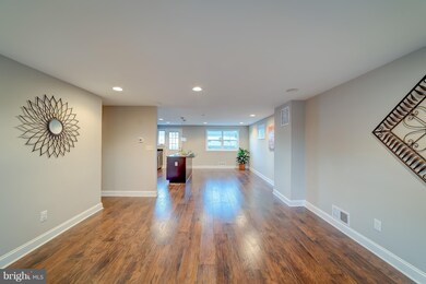 1042 Foxwood Ln, Essex, MD 21221 - photo 5