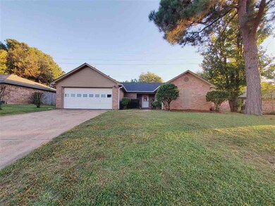 211 La Grange Dr, Wake Village, TX 75501 - photo 2