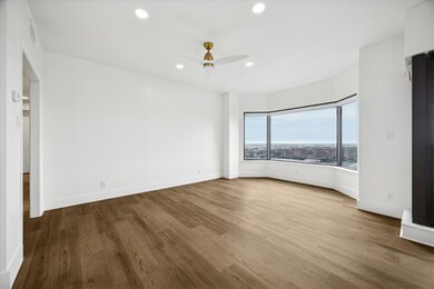 The Spires unit 2203, Houston, TX 77030 - photo 7