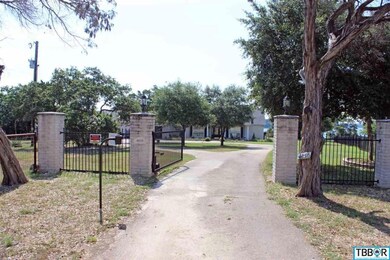 4850 Owen Ln, Temple, TX 76502 - photo 2