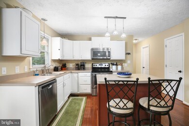 6414 Sugar Maple Ct, Fredericksburg, VA 22407 - photo 6