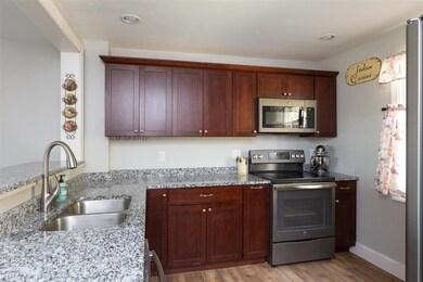 976 Hard Rd unit C4, Hartford, VT 05001 - photo 7