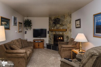 6840 E 12th Avenue Anchorage-large-003-L