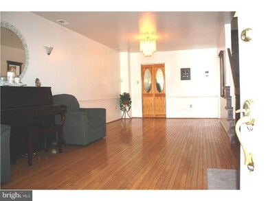 116 Mulberry Dr, Southampton, PA 18966 - photo 2