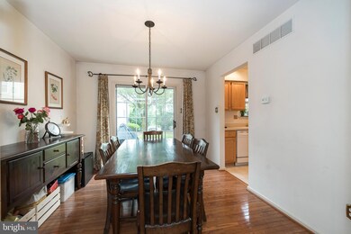 109 Runnymede Ct, Harleysville, PA 19438 - photo 5