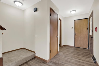 8127 S Legend Dr unit D, Franklin, WI 53132 - photo 5