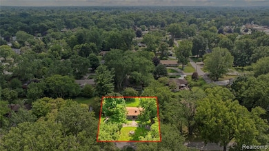 19633 Mahon St, Southfield, MI 48075 - photo 5