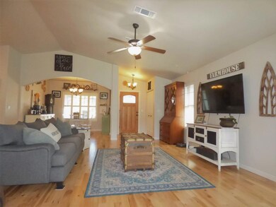 Living Area pic 2- Southern Oregon Homes