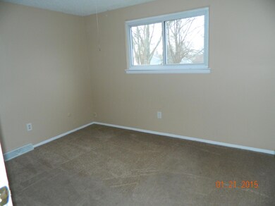 2793 Moundcrest St, Columbus, OH 43232 - photo 5