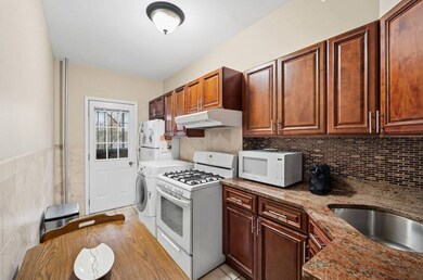 20-15 Menahan St, Flushing, NY 11385 - photo 7