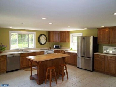 7440 Skinny Ln, Pipersville, PA 18947 - photo 3