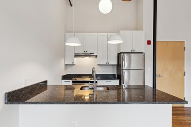 Gorgeous Unit 15-514