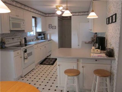 Kitchen. Kitchen is like new. 1st flr laundry is o