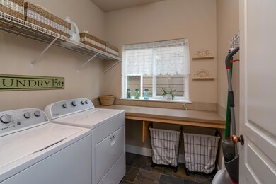 20429 Aberdeen Dr, Bend, OR 97702 - photo 7