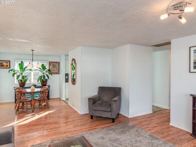 Living Room/Dining Room