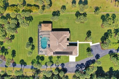 385 13th St SW, Naples, FL 34117 - photo 4