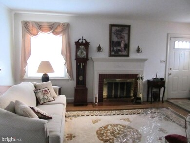 422 Forest View Rd, Linthicum Heights, MD 21090 - photo 4