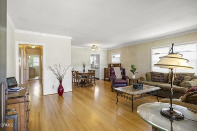 5-web-or-mls-Upmarketmedia_215Cor-15