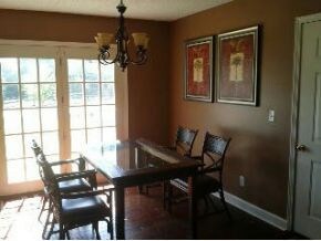 Eat in Kit dining area