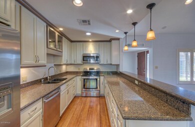 4800 N 68th St Scottsdale AZ-large-007-1
