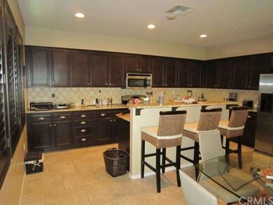 Gourmet Kitchen With Granite & Stainless Steel App