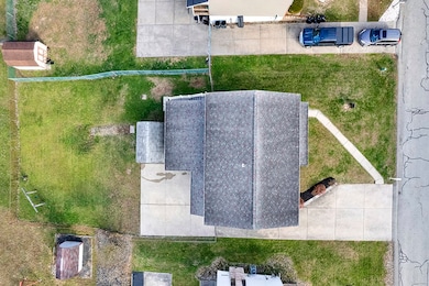 130 Tippecanoe Dr, Greensburg, PA 15601 - photo 6