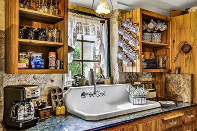 313 W San Antonio St, Fredericksburg, TX 78624 - photo 7