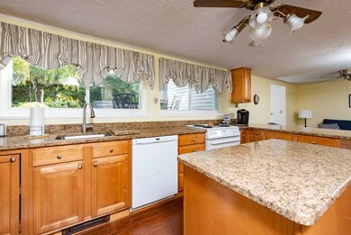 203A Oak St, Foxboro, MA 02035 - photo 3