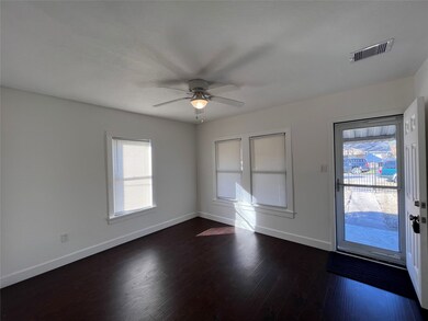 2402 Caplin St, Houston, TX 77026 - photo 2