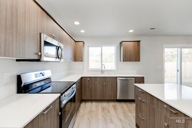 1702 Webb Brook St, Middleton, ID 83644 - photo 5