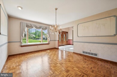 614 Foxfields Rd, Bryn Mawr, PA 19010 - photo 7